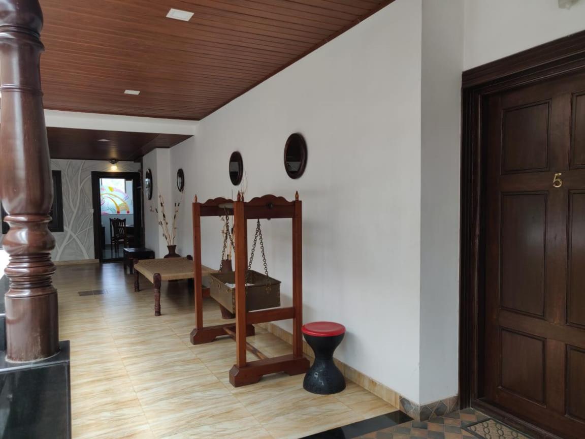 Hotel Mudra Midtown Suites & Rooms Kalasa Ngoại thất bức ảnh