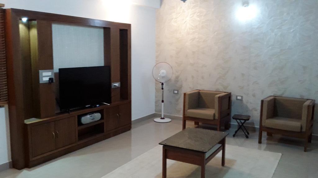 Hotel Mudra Midtown Suites & Rooms Kalasa Ngoại thất bức ảnh